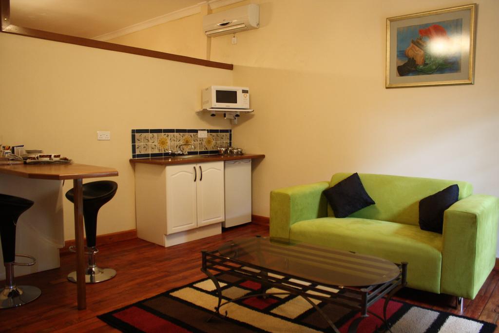 Palmwood Lodge Lusaka Room photo